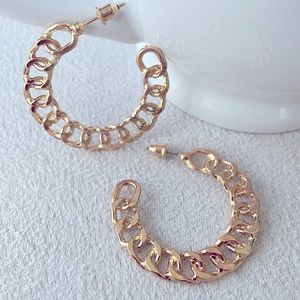 Gold chain open hoops